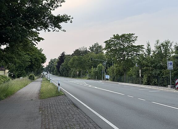 Dieses Bild zeigt die Monschauer Straße in Aachen, an der Kreuzung mit der Pascalstraße