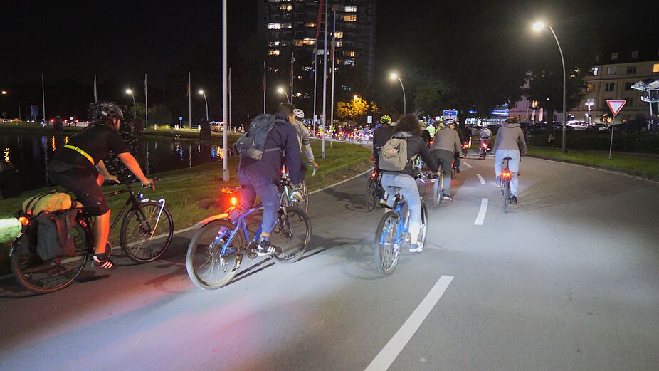 Radnacht Aachen 2023 01 Die Radnacht Aachen vollzog einen Ringschluss am Europaplatz