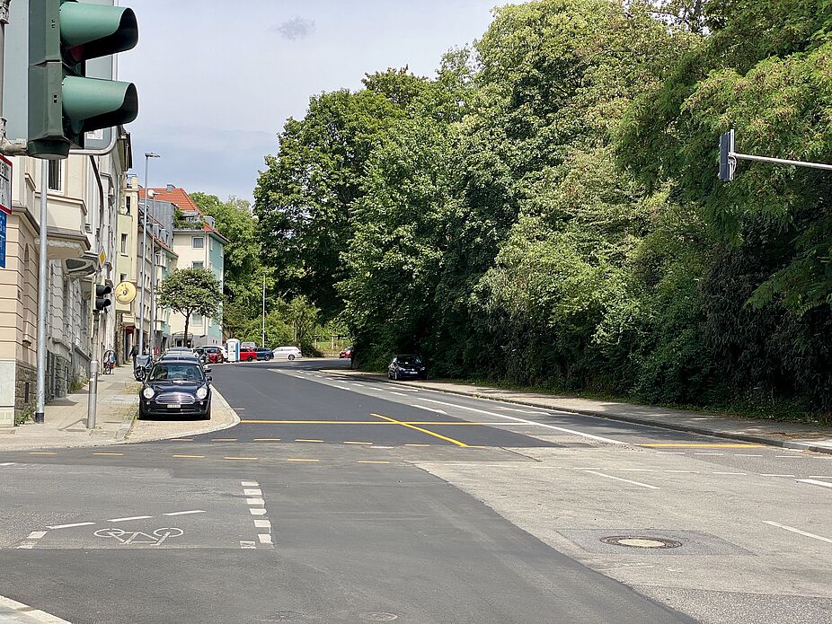 Turmstraße 5 Blick auf die Turmstraße von der Maastrichter Straße aus, gegen die Fahrtrichtung