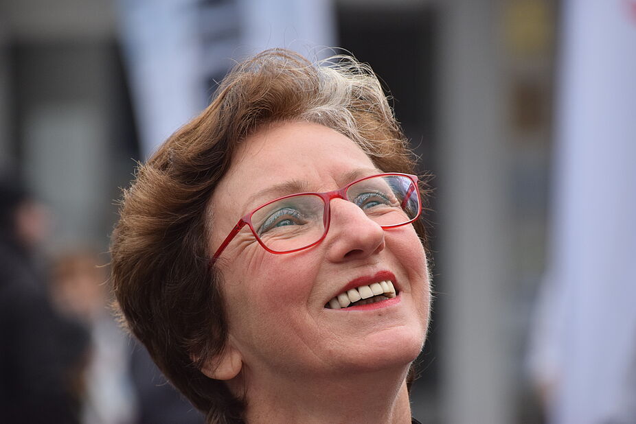 Annette Quaedvlieg, stvtr. Landesvorsitzende ADFC NRW  Portrait von Annette Quaedvlieg, stellvertretende Landesvorsitzende des ADFC NRW