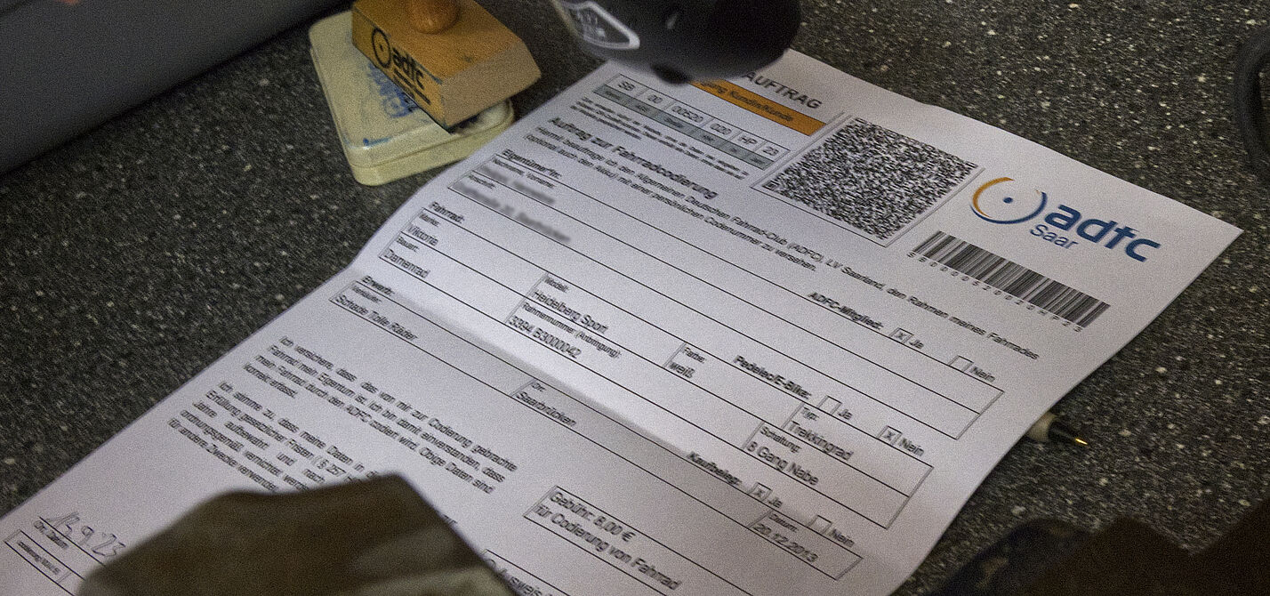 Einscannen des Codierauftrags Einscannen des Barcodes