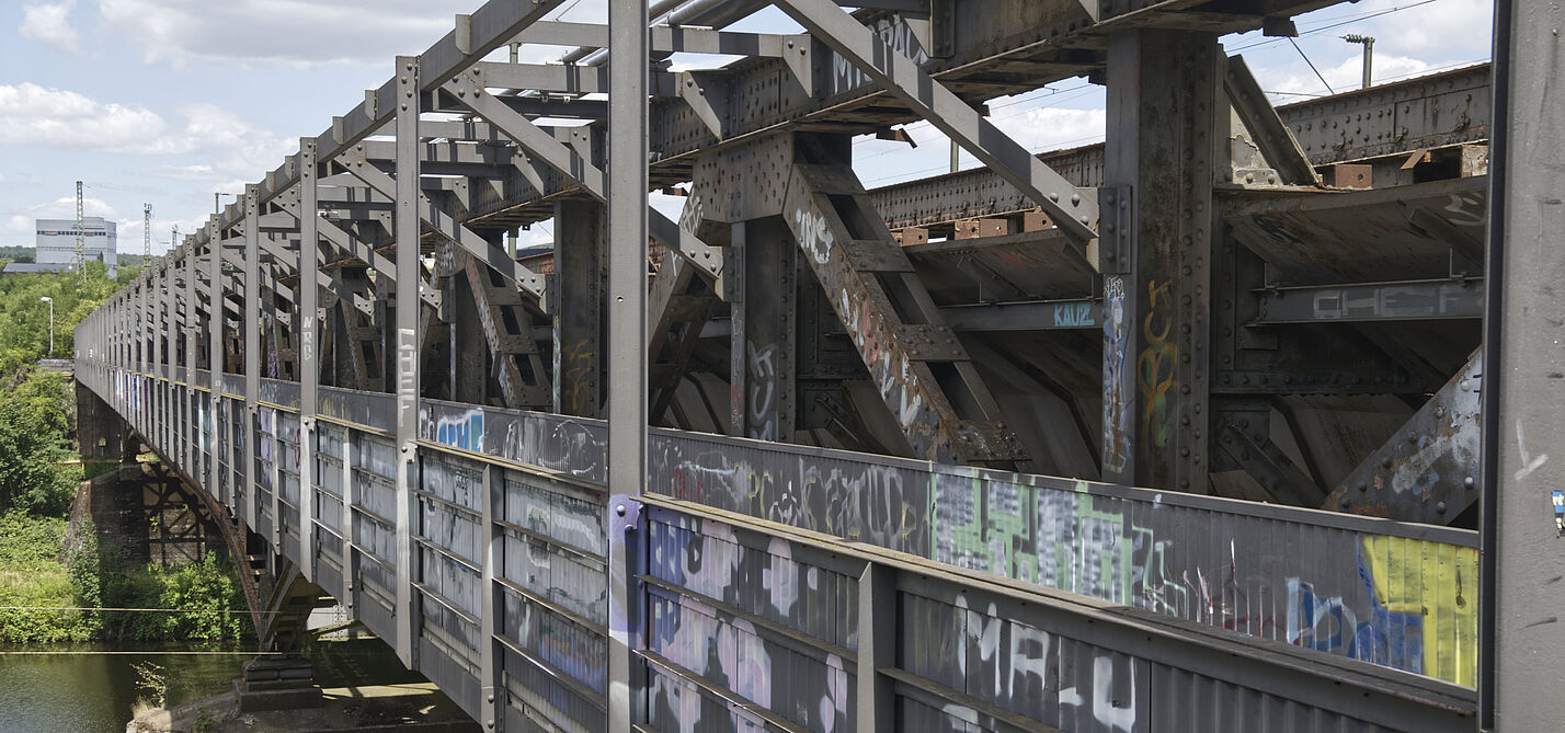 Maroder Charme der Schanzenbergbrücke